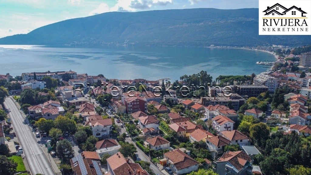 Дом в Херцег-Нови, Черногория, 266 м² - фото 3