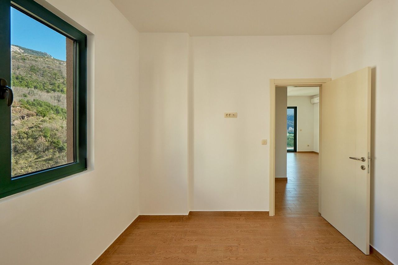 Квартира в Бечичи, Черногория, 63 м² - фото 12