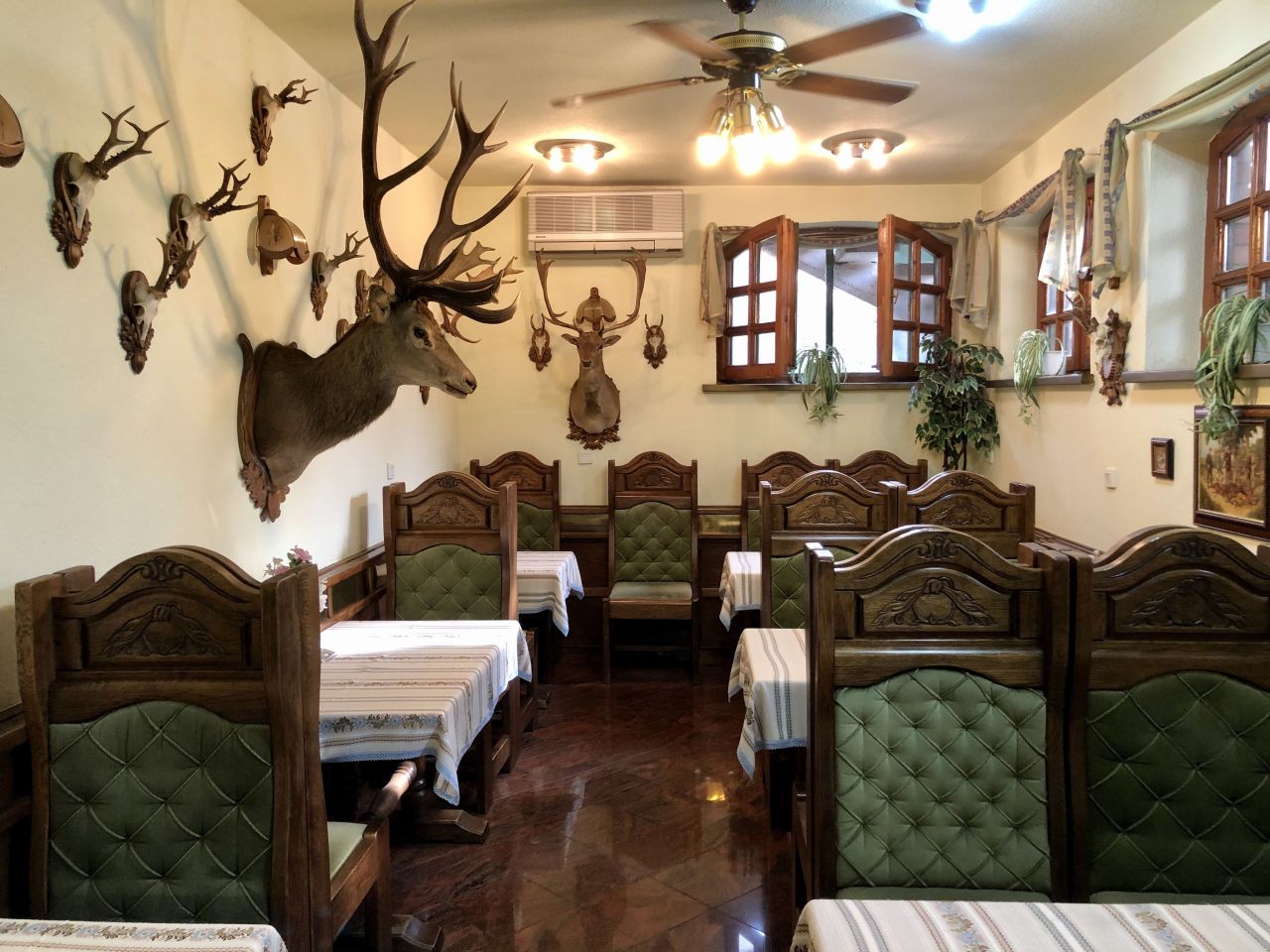 Кафе, ресторан в Хевизе, Венгрия, 300 м² - фото 4