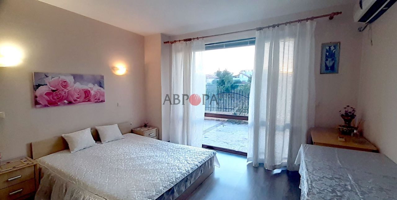 Квартира в Бургасе, Болгария, 75 м² - фото 11