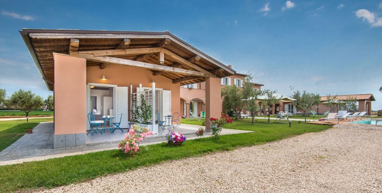 Доходный дом в Монтальто-ди-Кастро, Италия, 850 м² - фото 4