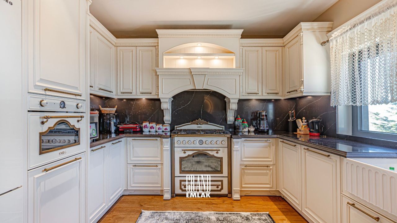 Вилла в Анталии, Турция, 600 м² - фото 9