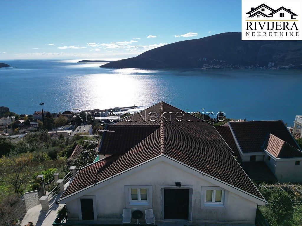 Дом в Херцег-Нови, Черногория, 296 м² - фото 4