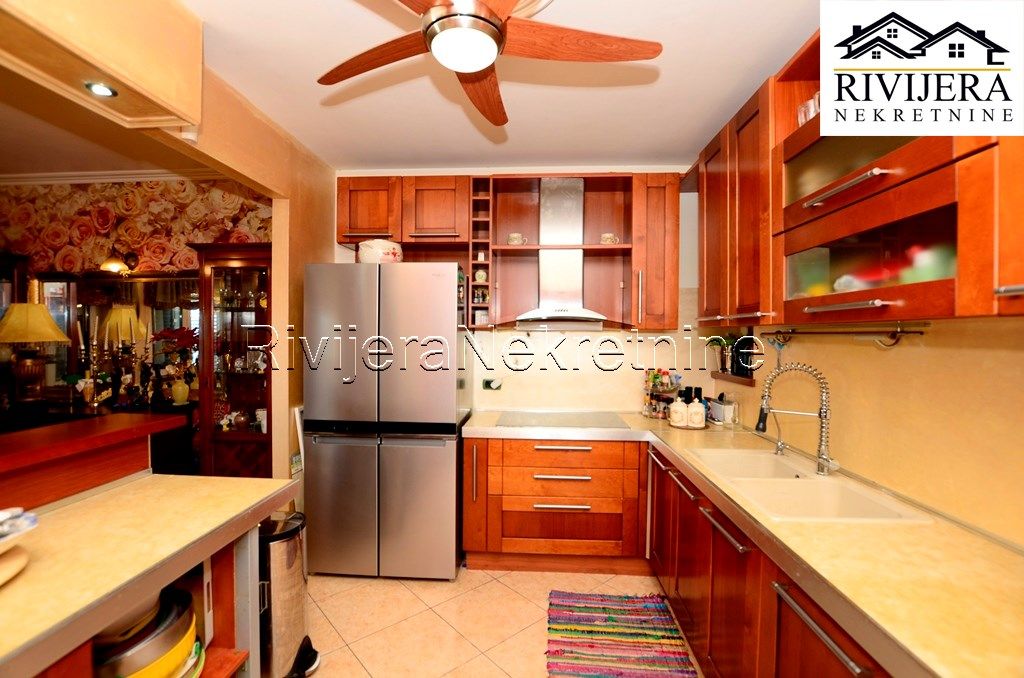 Дом в Херцег-Нови, Черногория, 296 м² - фото 12