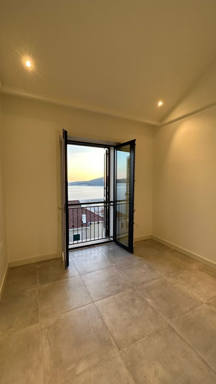 Квартира на полуострове Луштица, Черногория, 78 м² - фото 10