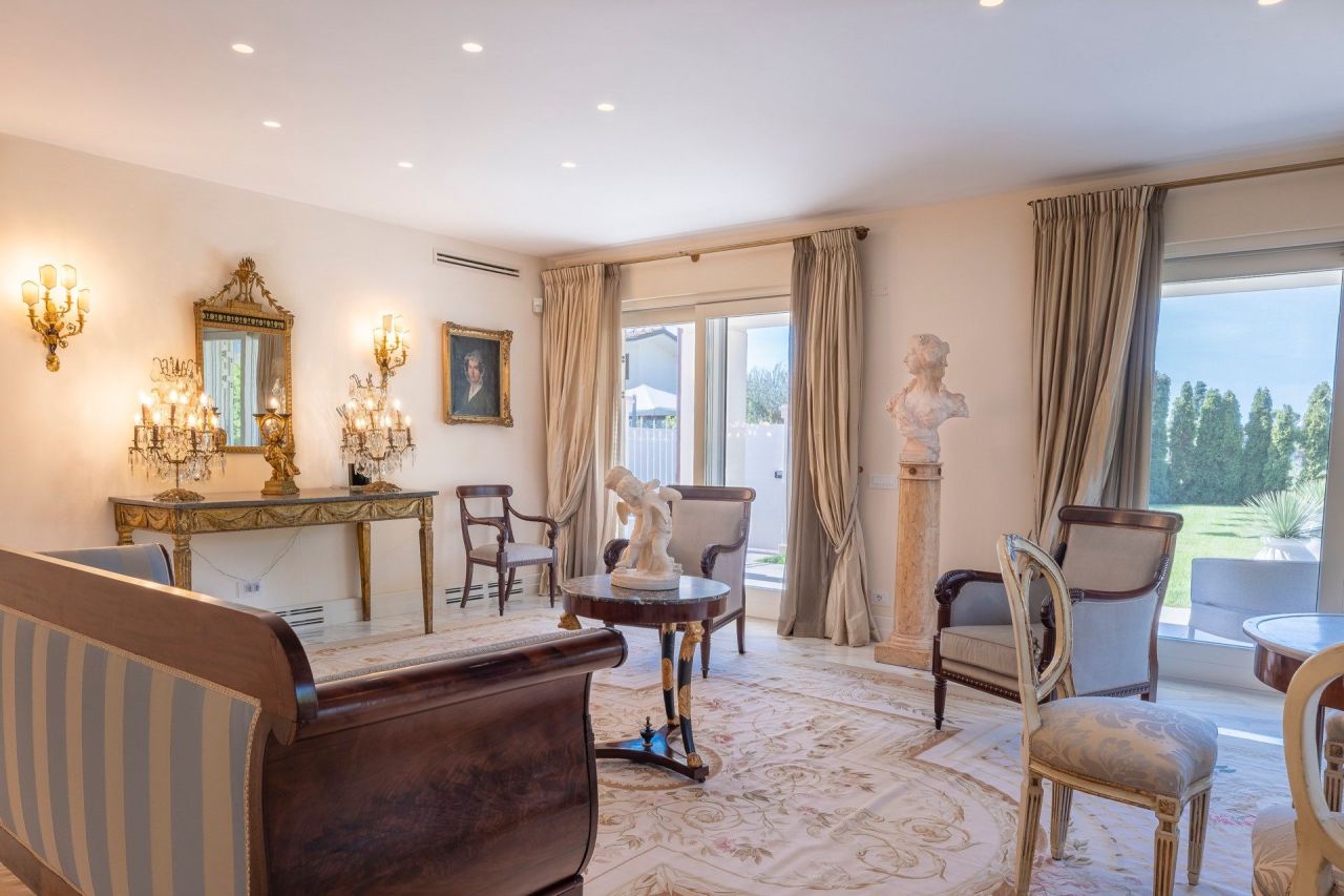 Вилла в Форте деи Марми, Италия, 390 м² - фото 5