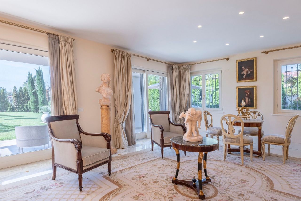 Вилла в Форте деи Марми, Италия, 390 м² - фото 15