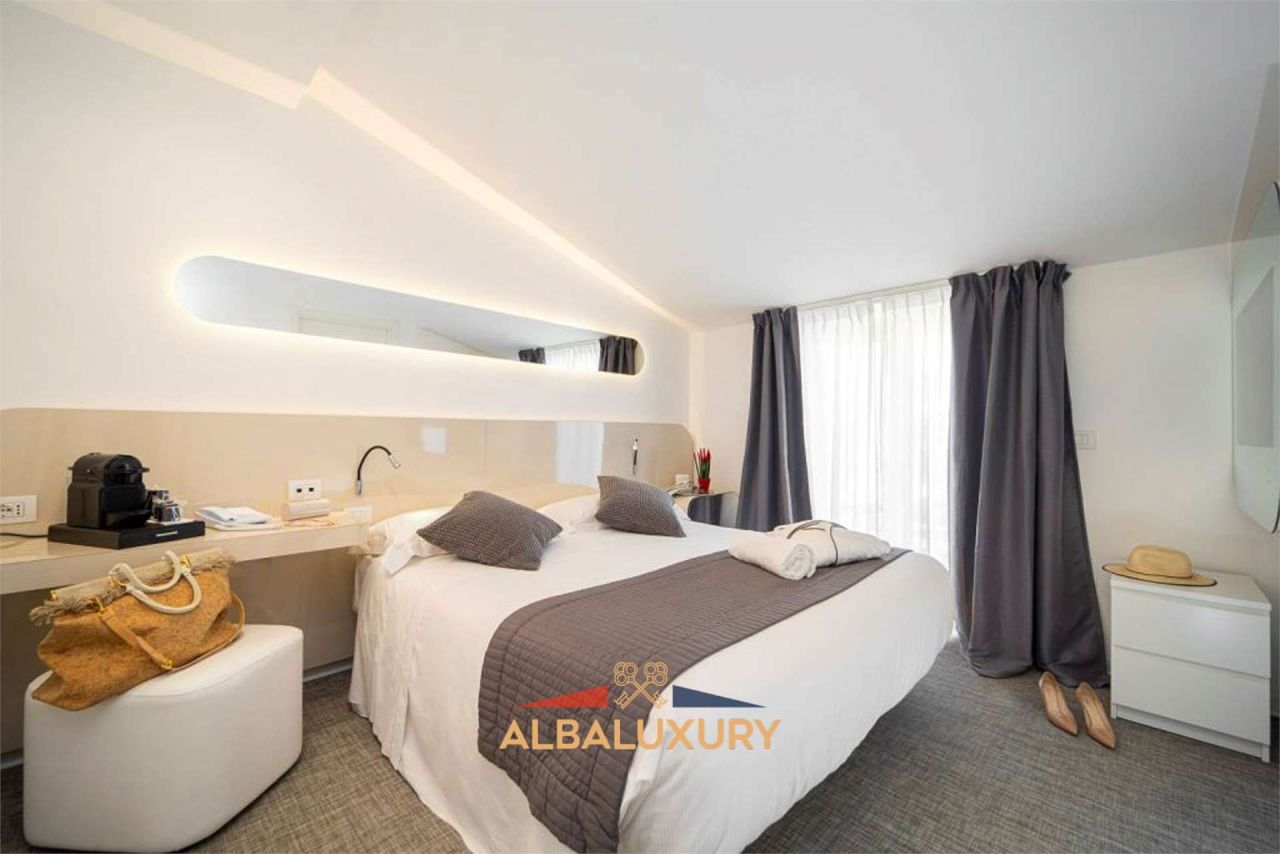 Вилла в Ареццо, Италия, 2 500 м² - фото 13