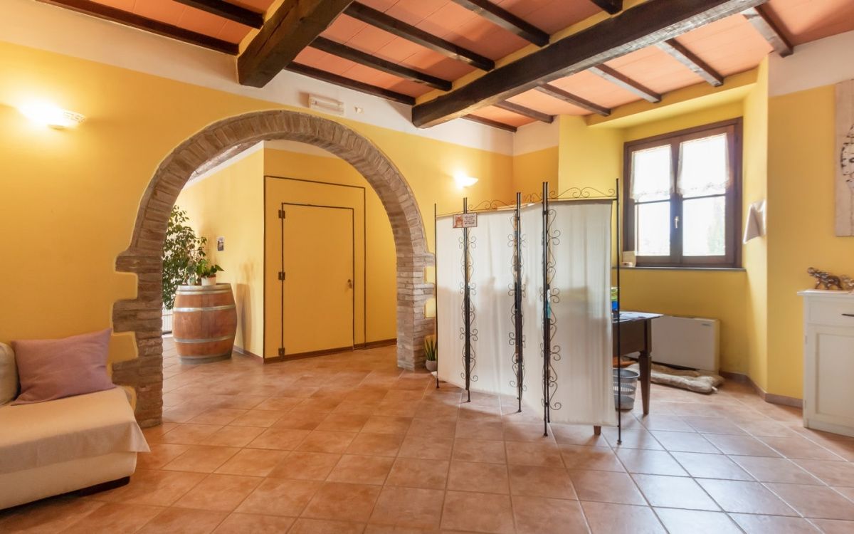 Поместье в Сиене, Италия, 700 м² - фото 5