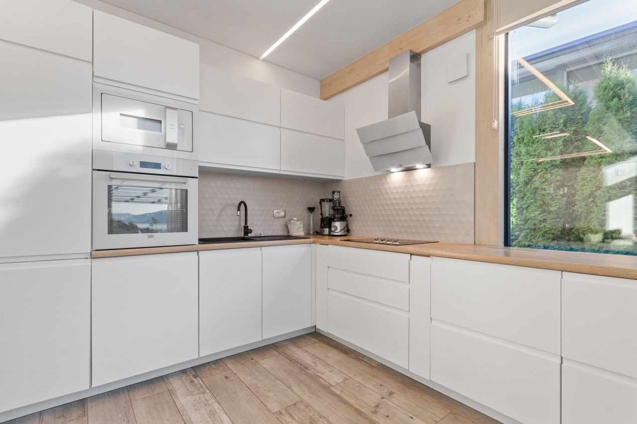 Коттедж в Тивате, Черногория, 163 м² - фото 9