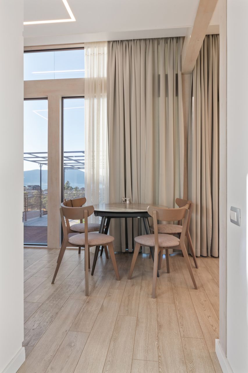 Коттедж в Тивате, Черногория, 163 м² - фото 8