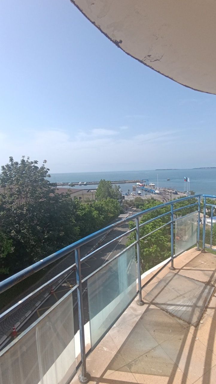 Квартира в Бургасе, Болгария, 92 м² - фото 2