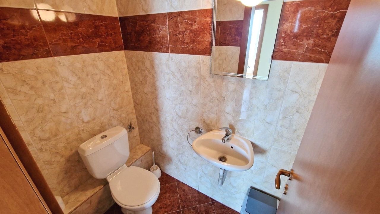 Квартира в Елените, Болгария, 98 м² - фото 2