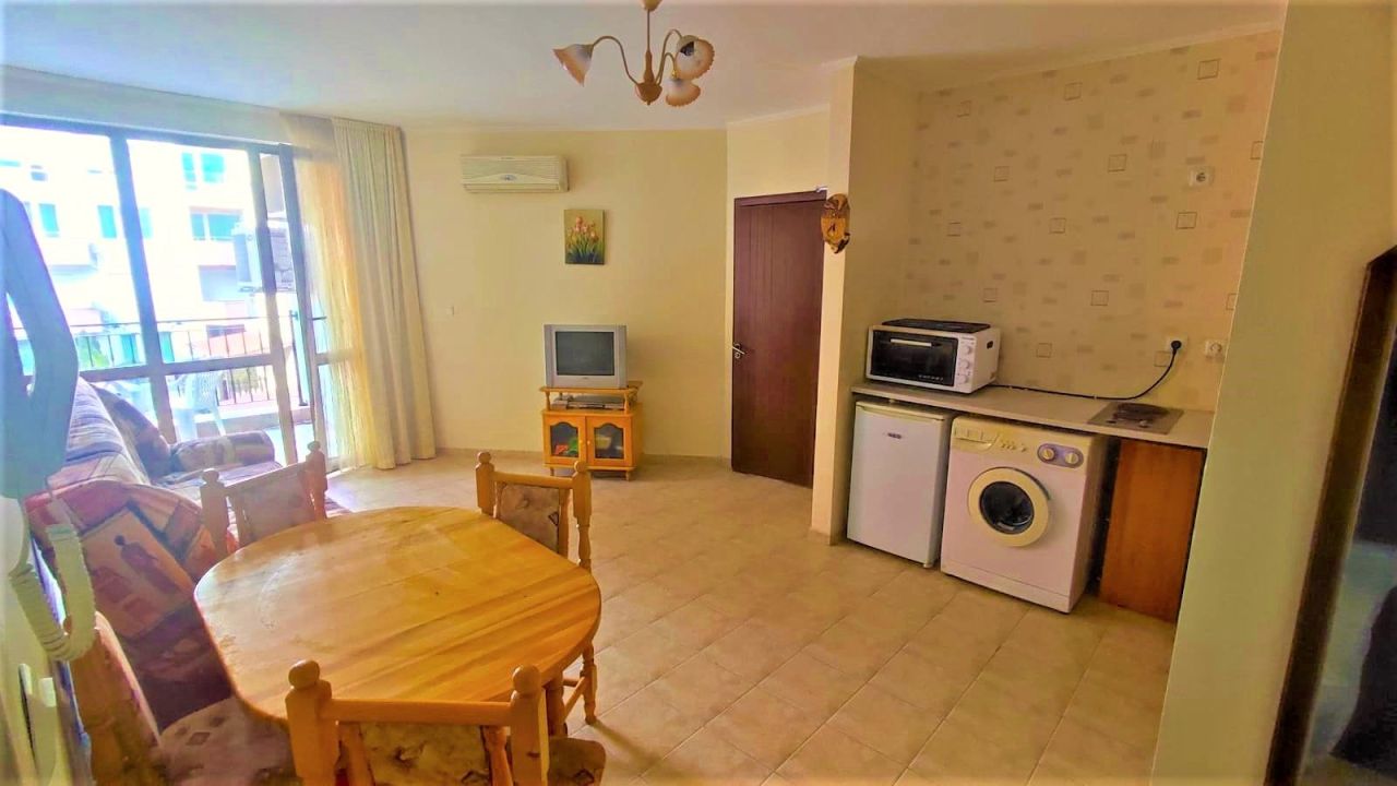 Квартира в Бургасе, Болгария, 64 м² - фото 2