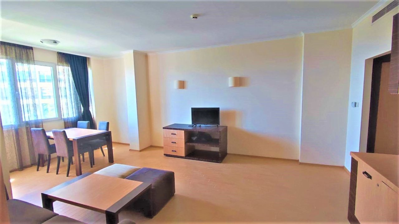 Квартира в Бургасе, Болгария, 82 м² - фото 8