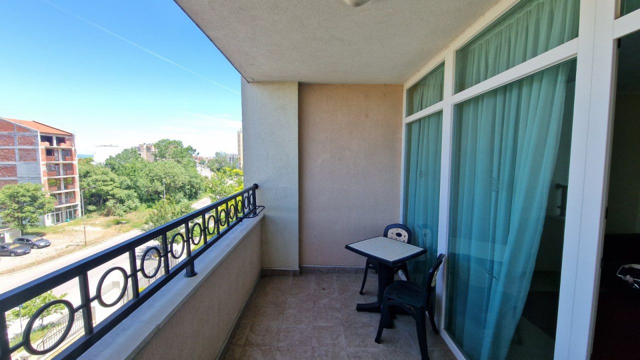 Квартира в Поморие, Болгария, 65 м² - фото 10