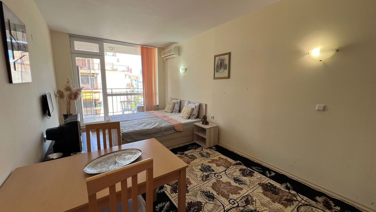 Квартира на Солнечном берегу, Болгария, 39 м² - фото 11