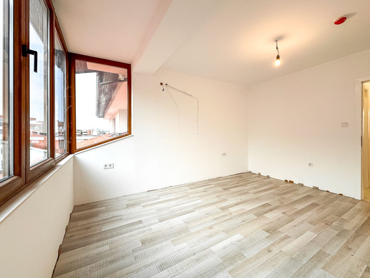 Квартира в Елените, Болгария, 66 м² - фото 11