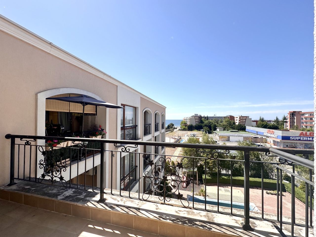 Квартира в Елените, Болгария, 58 м² - фото 11