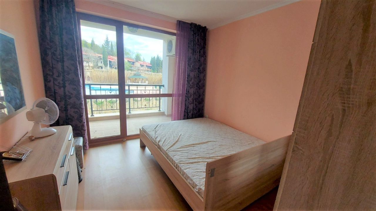 Квартира в Елените, Болгария, 54 м² - фото 11