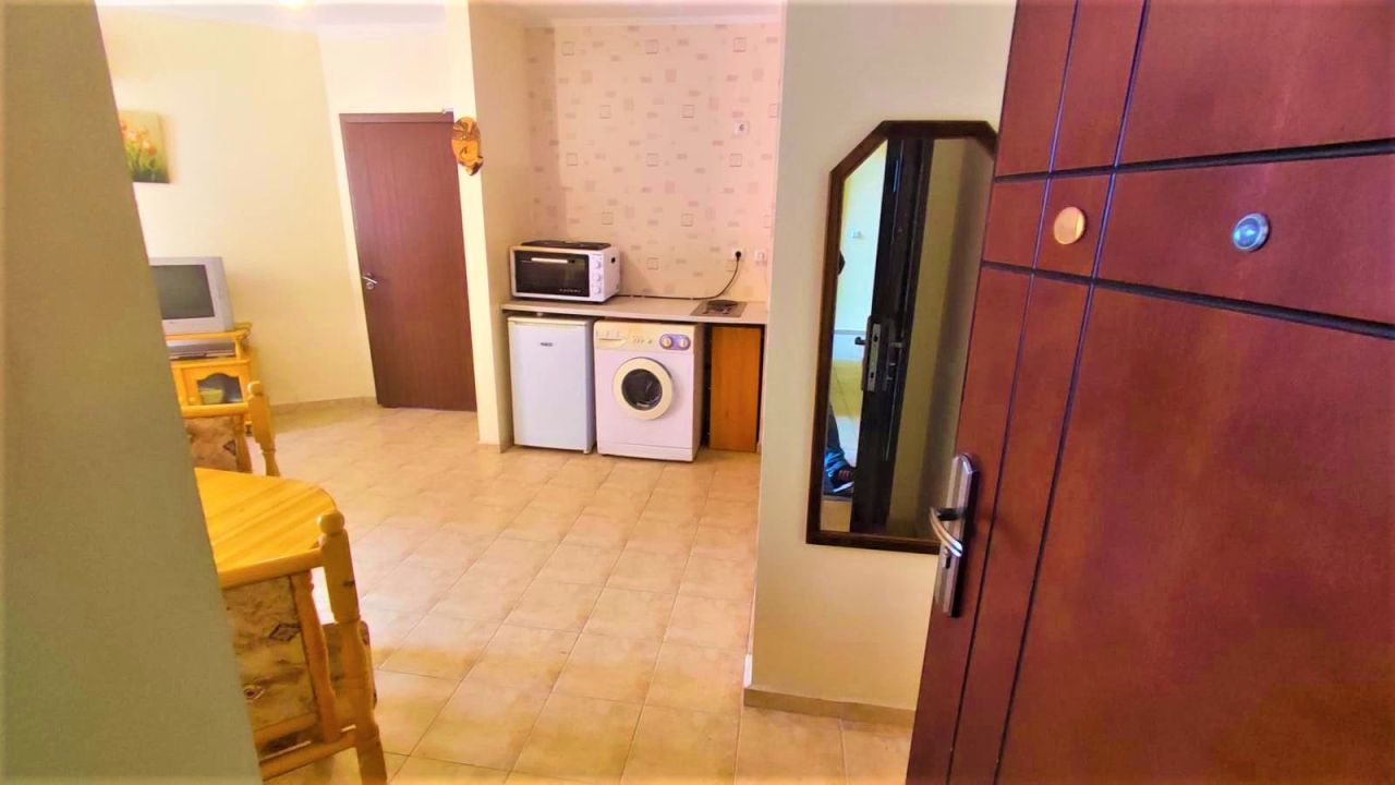 Квартира в Бургасе, Болгария, 64 м² - фото 13