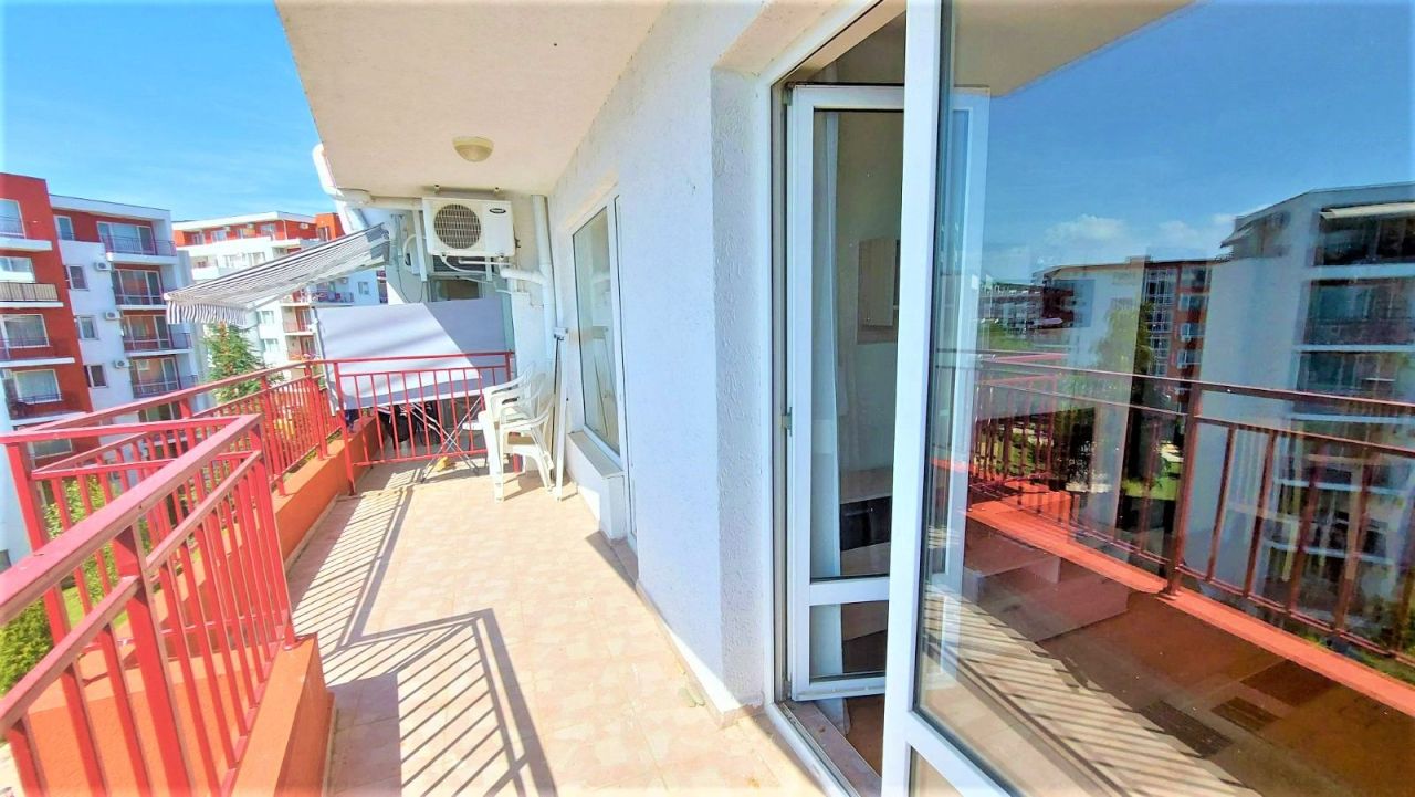 Квартира в Бургасе, Болгария, 72 м² - фото 14