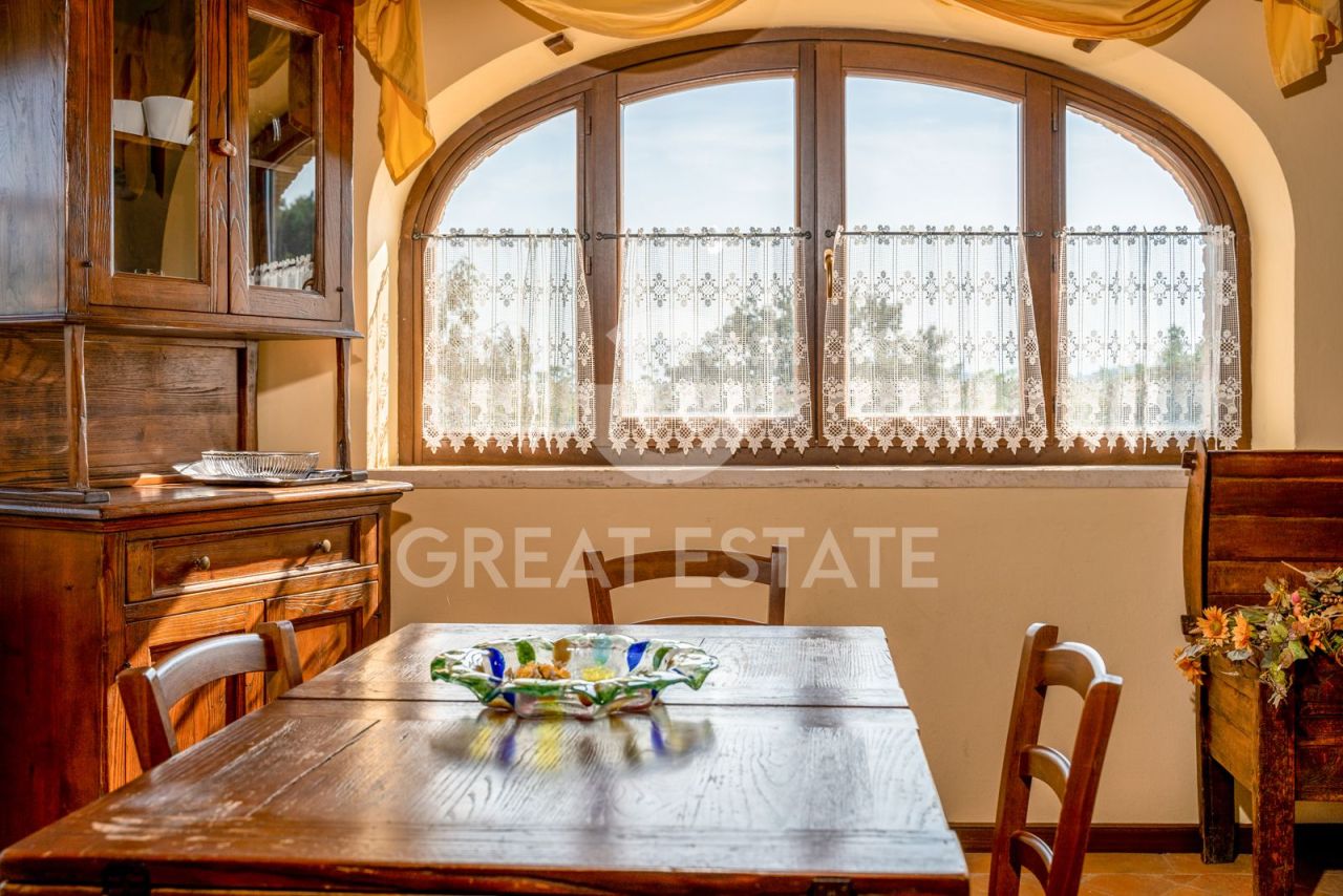 Дом в Тоди, Италия, 811.85 м² - фото 11