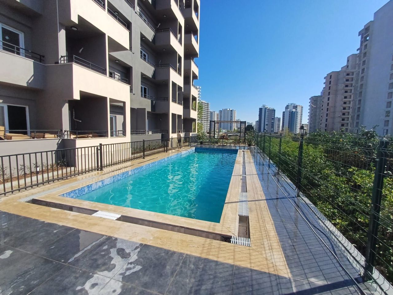 Квартира в Мерсине, Турция, 45 м² - фото 1
