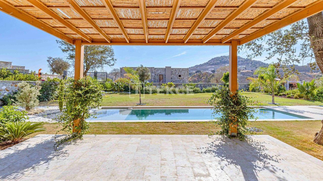 Вилла в Бодруме, Турция, 240 м² - фото 2