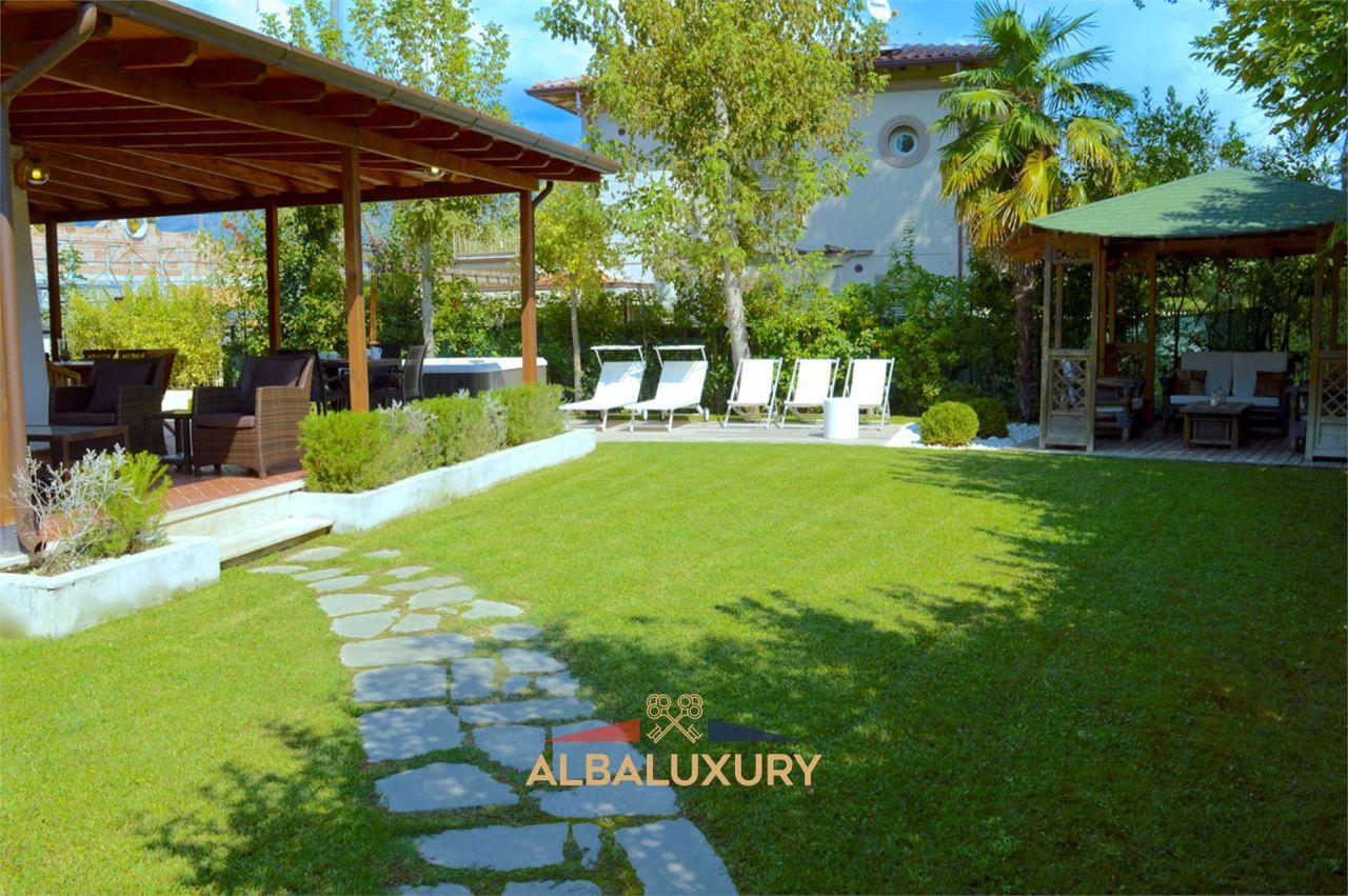 Вилла в Форте деи Марми, Италия, 130 м² - фото 5