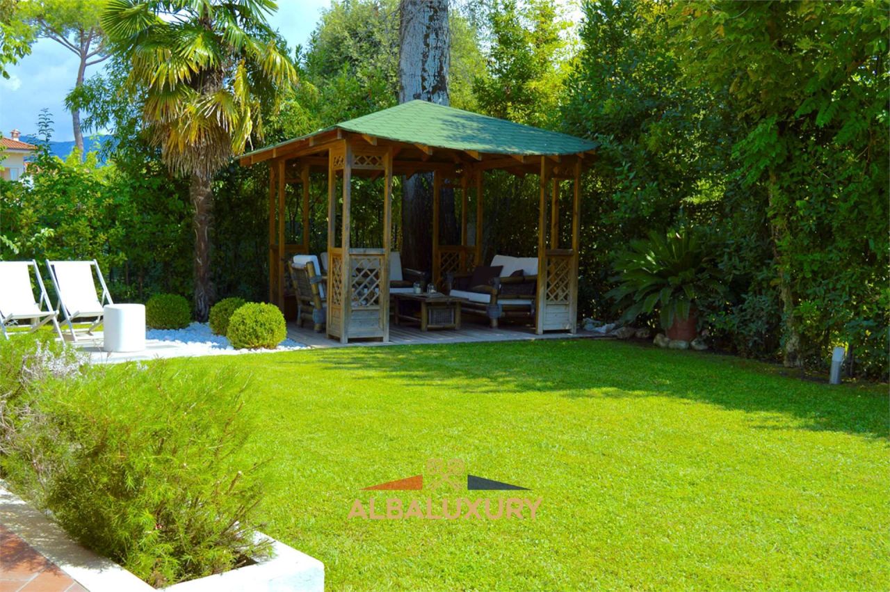 Вилла в Форте деи Марми, Италия, 130 м² - фото 13