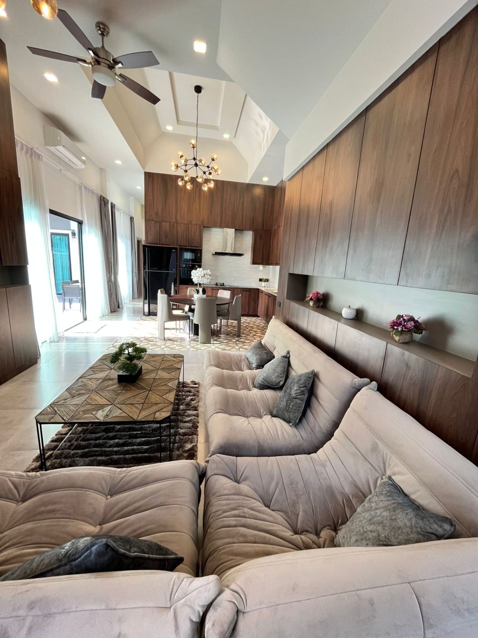 Вилла в Паттайе, Таиланд, 332 м² - фото 5