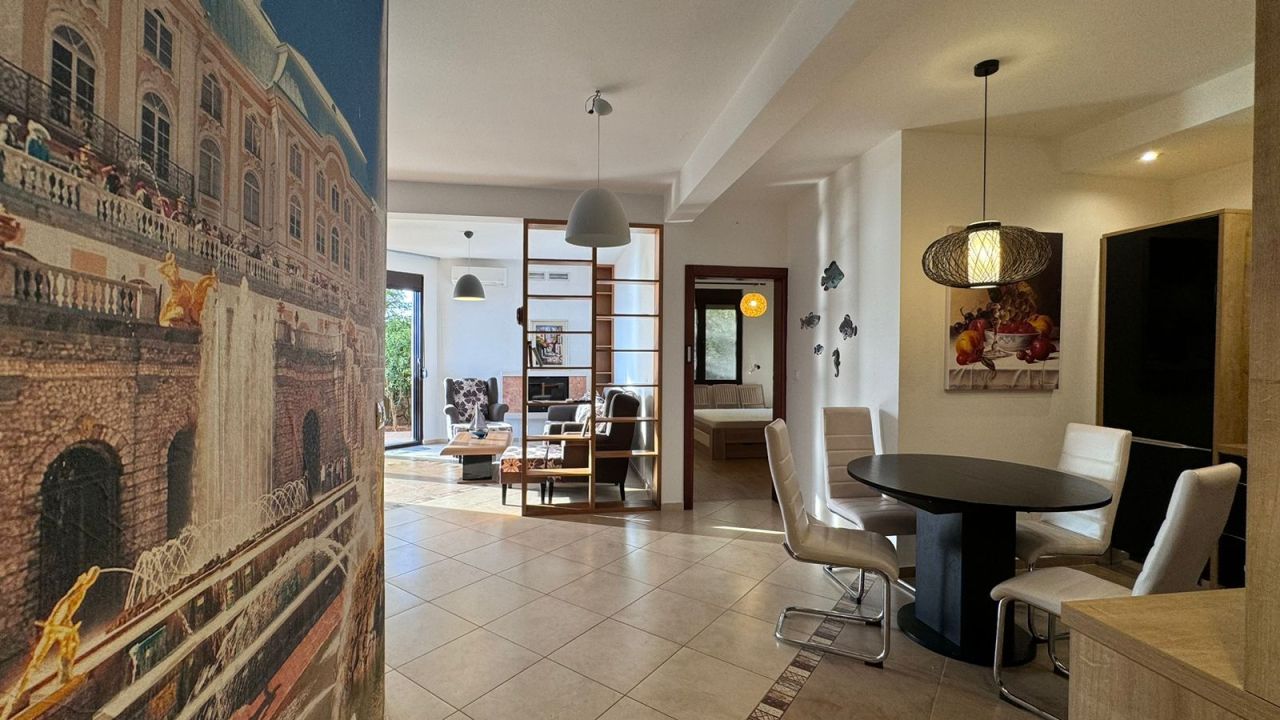 Квартира в Добра Воде, Черногория, 93 м² - фото 2