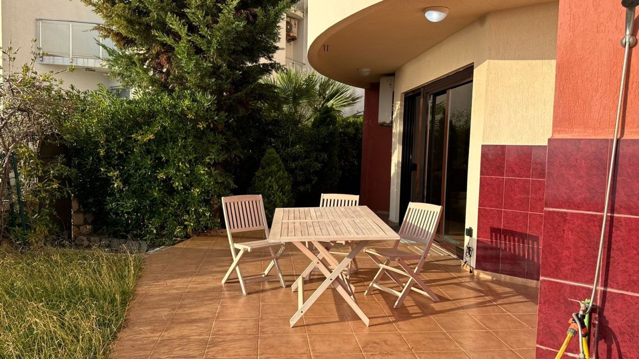 Квартира в Добра Воде, Черногория, 93 м² - фото 8