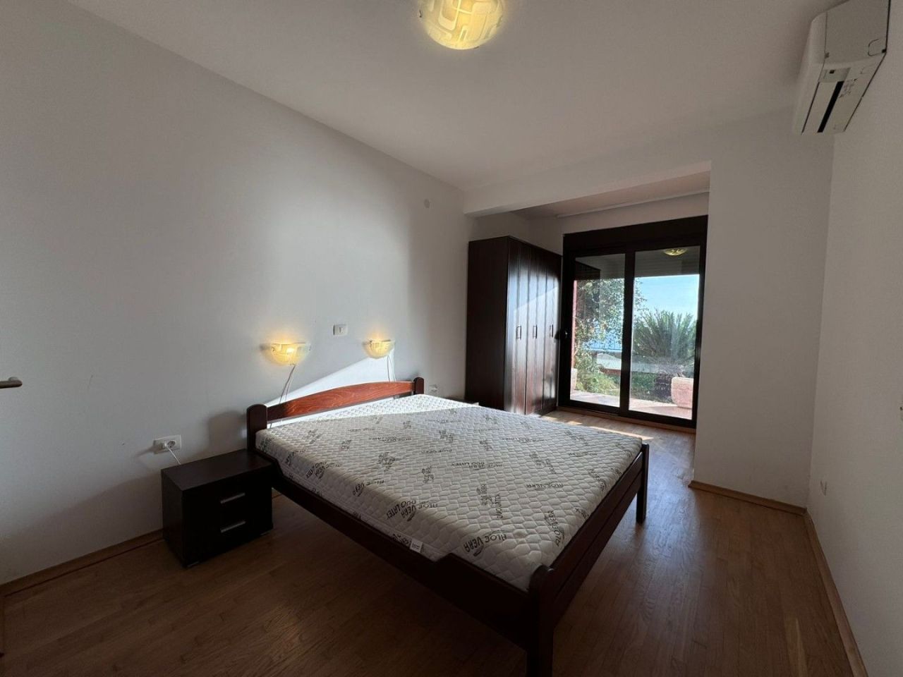 Квартира в Добра Воде, Черногория, 93 м² - фото 12