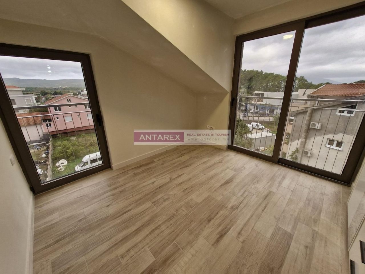 Апартаменты в Тивате, Черногория, 90 м² - фото 9