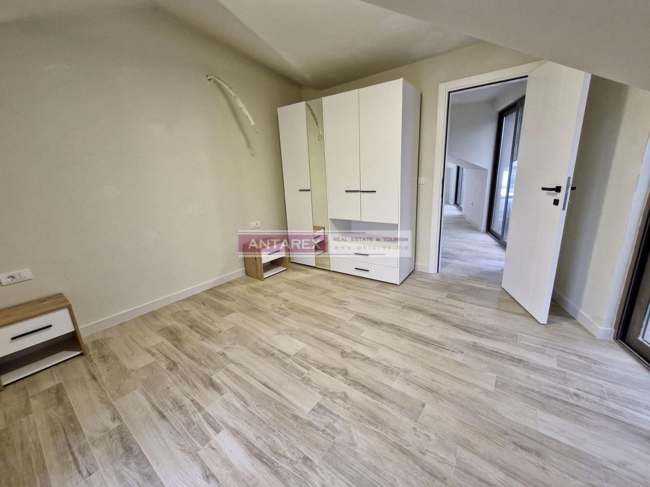 Апартаменты в Тивате, Черногория, 90 м² - фото 11