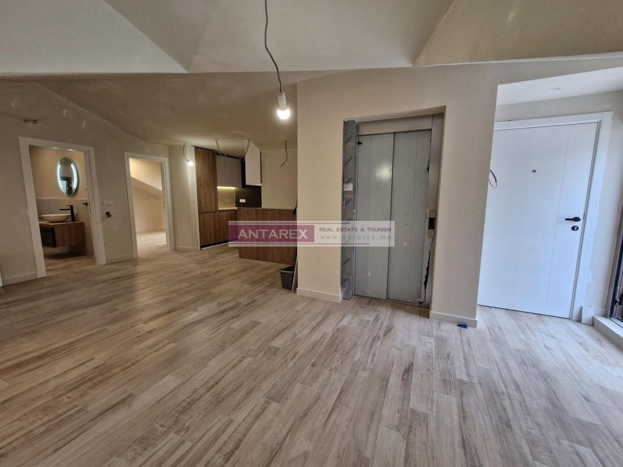 Апартаменты в Тивате, Черногория, 90 м² - фото 13