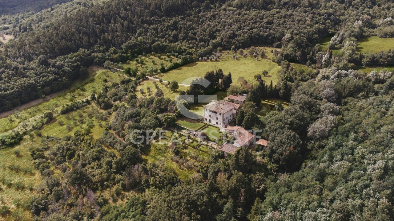 Дом в Понтассьеве, Италия, 1 827.55 м² - фото 2