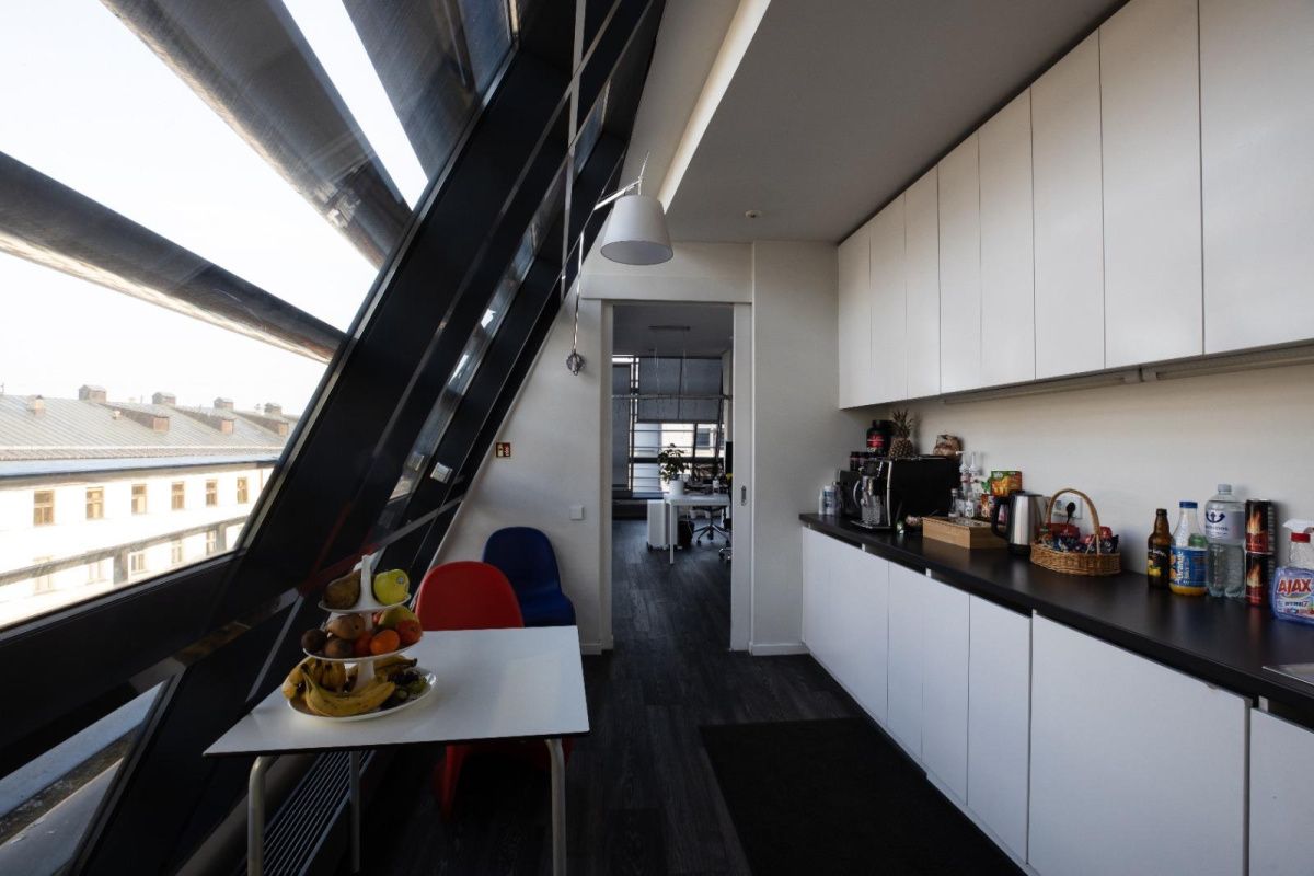 Коммерческая недвижимость в Риге, Латвия, 260 м² - фото 11