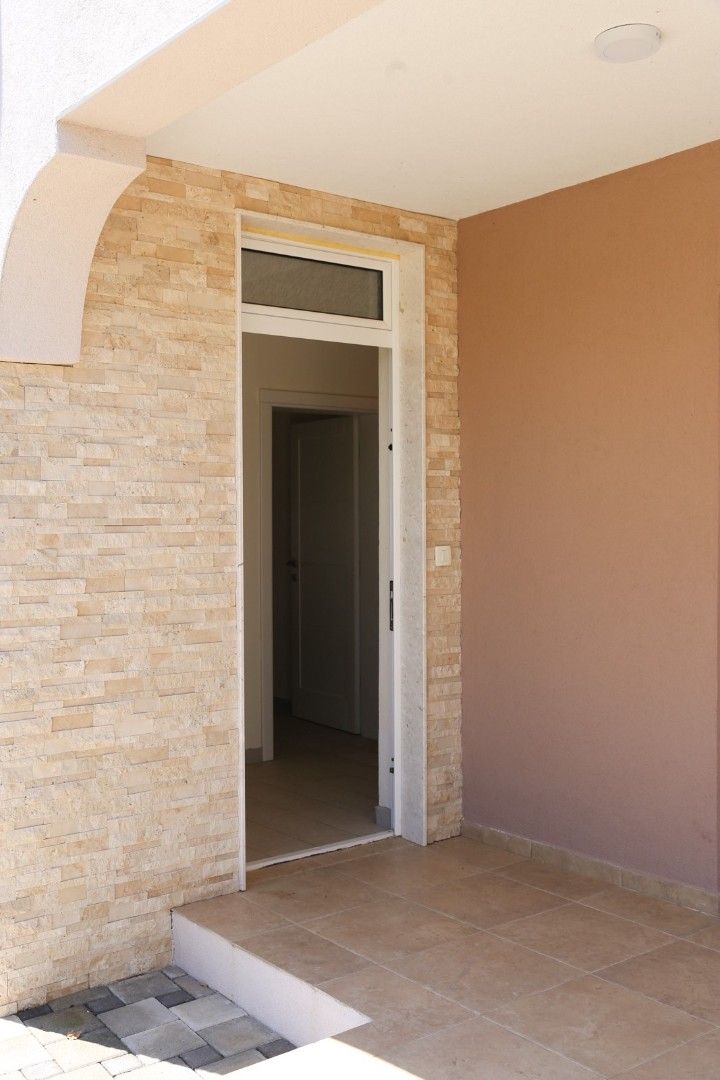 Квартира в Улцине, Черногория, 74 м² - фото 8