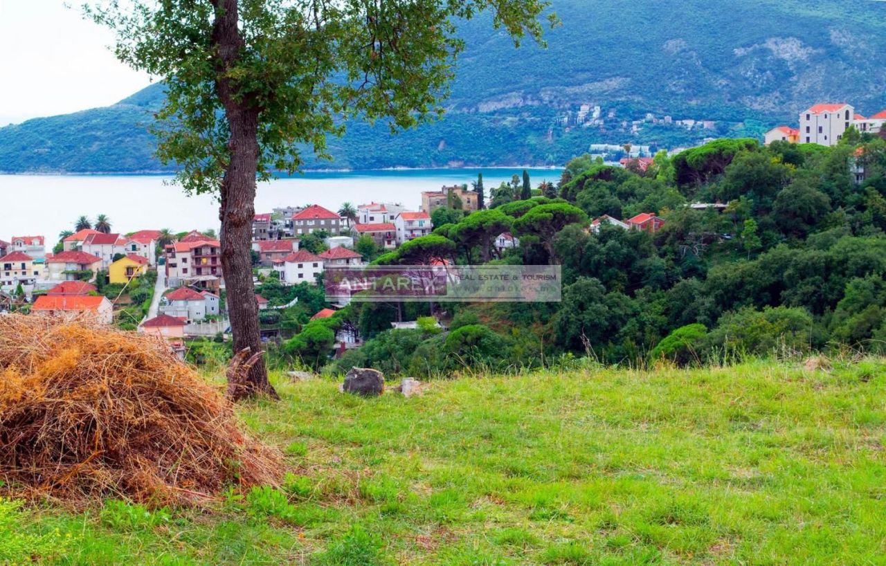 Земля в Херцег-Нови, Черногория, 877 м² - фото 2