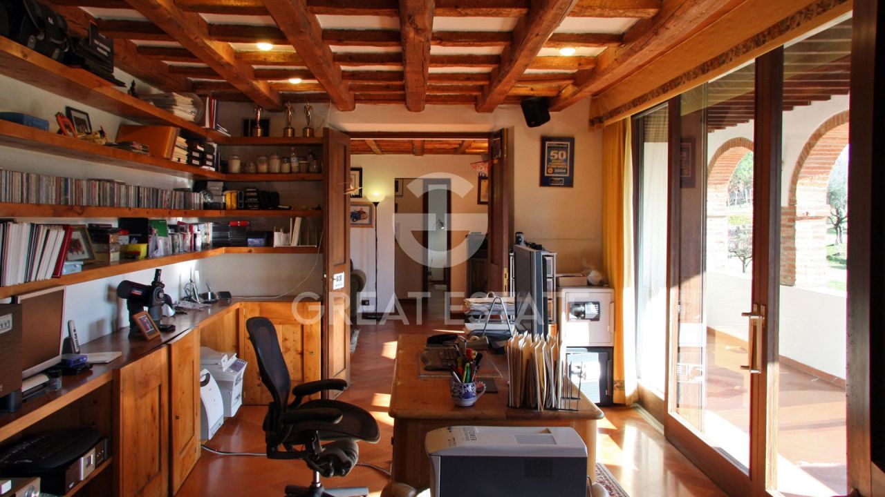 Вилла в Синалунге, Италия, 751.25 м² - фото 12