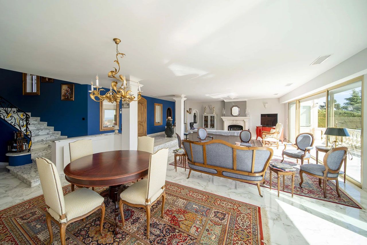 Вилла в Валлорисе, Франция, 400 м² - фото 3