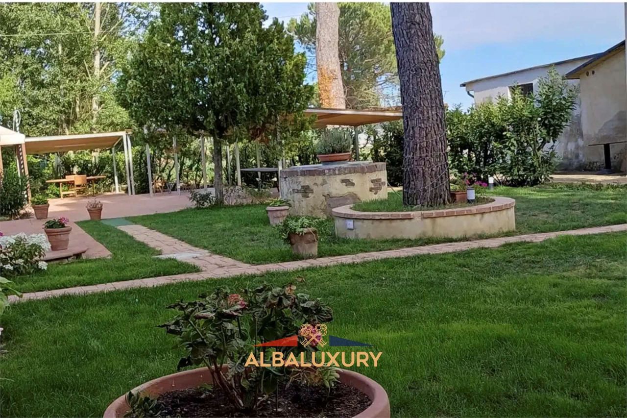 Вилла в Ареццо, Италия, 650 м² - фото 4