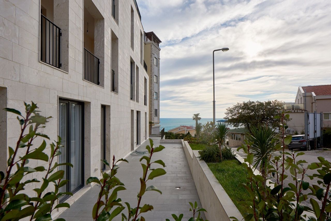 Квартира в Будве, Черногория, 53 м² - фото 4