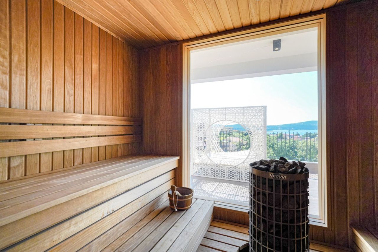 Квартира в Тивате, Черногория, 66 м² - фото 15