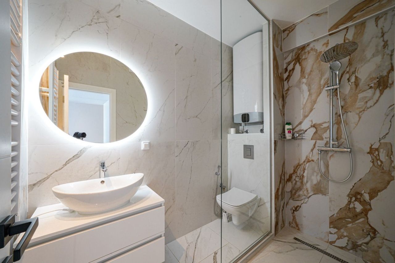 Квартира в Тивате, Черногория, 66 м² - фото 12