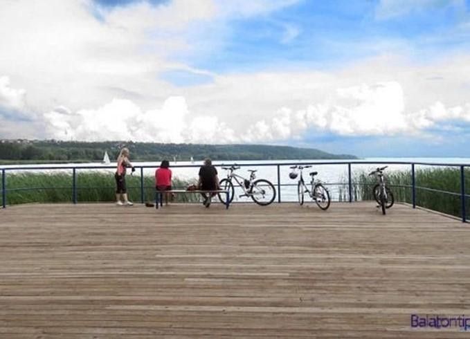 Земля Balatonfűzfő, Венгрия, 150 000 м² - фото 3