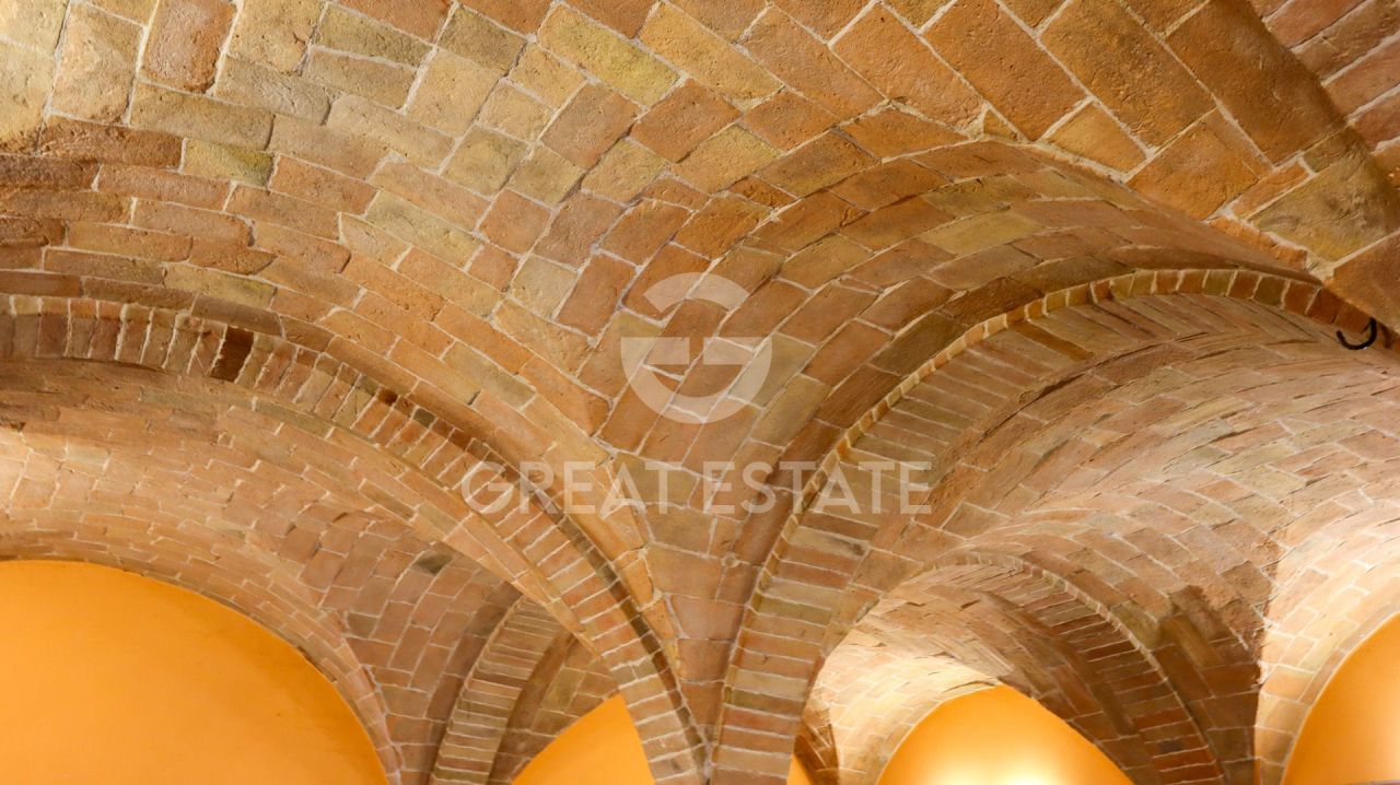 Дом в Перудже, Италия, 373.5 м² - фото 15